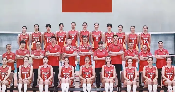 中国女排3：2美国女排挺进世界联赛四强可喜可贺
