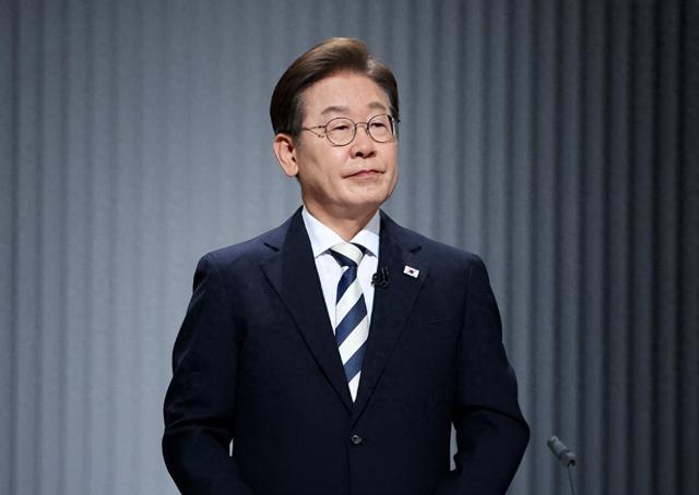 中国两年前的忠告，李在明一直谨记在心，至今不敢越雷池半步