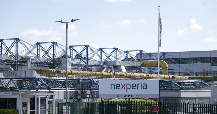 打响独立首枪！安世中国留下一封信，拒绝美元结算，荷兰开始自救