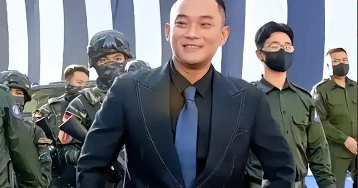 原来她就是白应苍的枕边人，网传两人已离婚，带着孩子跑到国外