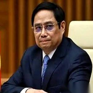 天下战史：455只手在越南国会举了起来