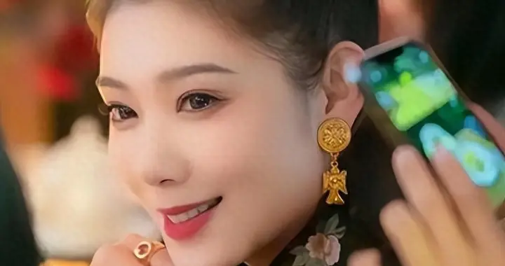 一手好牌打得稀烂！迷倒李泽楷、勾引林丹，她究竟有什么魅力？