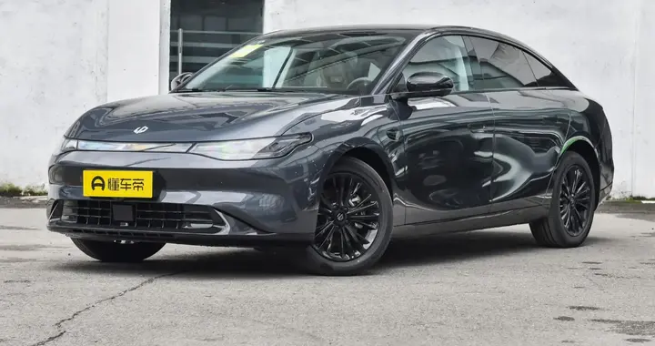 10万级！我找到了一款被低估的C级轿车