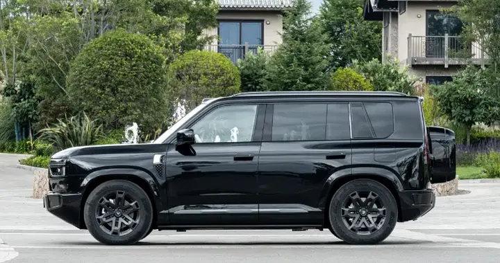 猛士 X700 将于 10 月 25 日上市！预售价格区间 24.98...