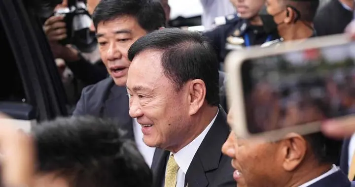 他信出狱藏玄机，西那瓦家族翻盘难？读懂低姿态背后的权力博弈