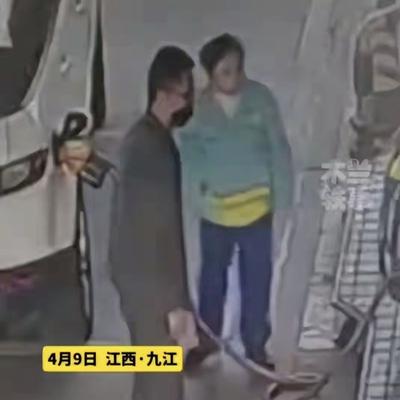 谈情说李：开路虎加油逃单的司机找到了，不