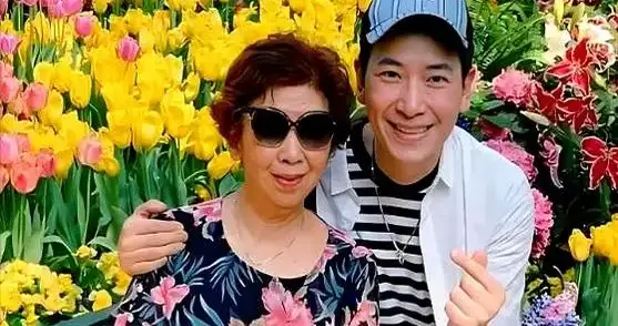 戴军妈妈上海厂长，瞿颖妈妈文工团舞者：母亲的格局养出松弛儿女