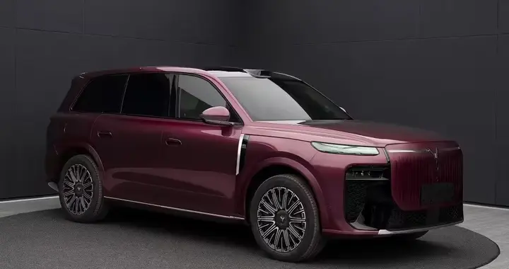 岚图泰山8 申报信息：插混动力、续航可观，轴距达3090mm