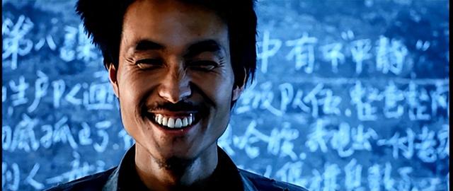 她22岁嫁大17岁著名演员，恩爱22年但无儿无女，丈夫61岁因病去世