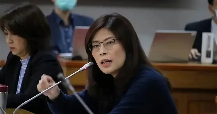 郑丽文就差点名道姓后，金溥聪正式回应，非常不一般