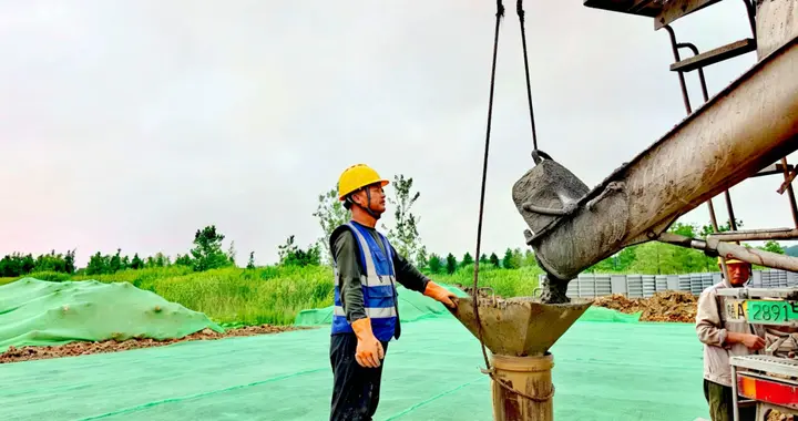 南淝河特大桥桩基施工全部完成
