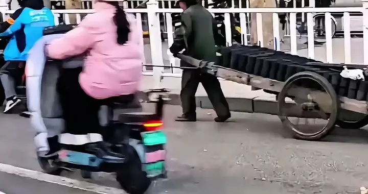 惊！风风火火的外卖小哥竟在这路口“急刹车”！