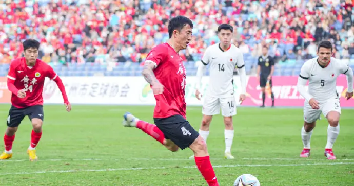 姜至鹏封神一战！省港杯点球定江山，广东足球的热血剧本杀疯了！