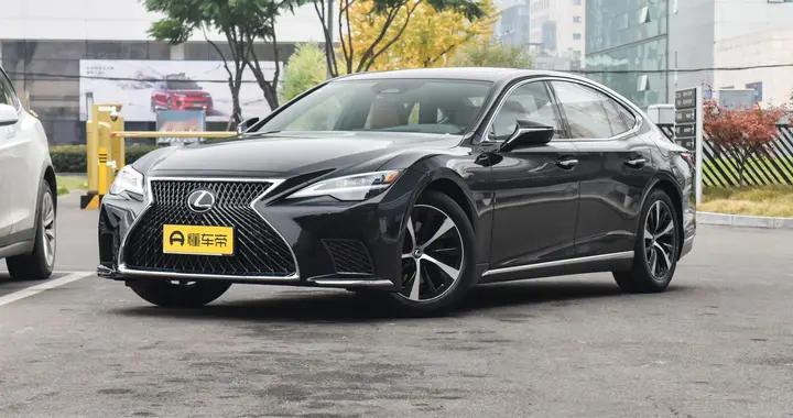 80 万级豪华旗舰对决：奥迪 A8 与雷克萨斯 LS500h，实测差距藏细节