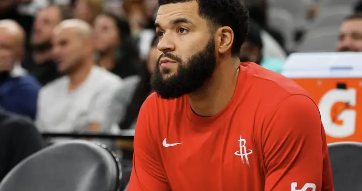 火箭如果想弥补范乔丹报销的损失，就该找湖人交易，追求里夫斯