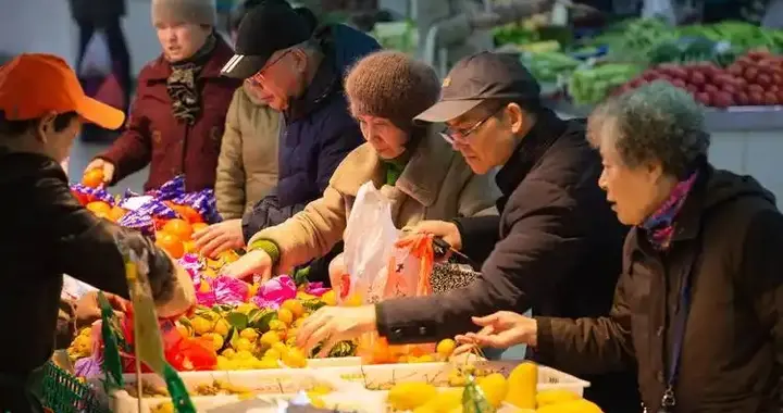 大规划落地！国务院批复60万亿消费规划，必须让居民消费底气更足