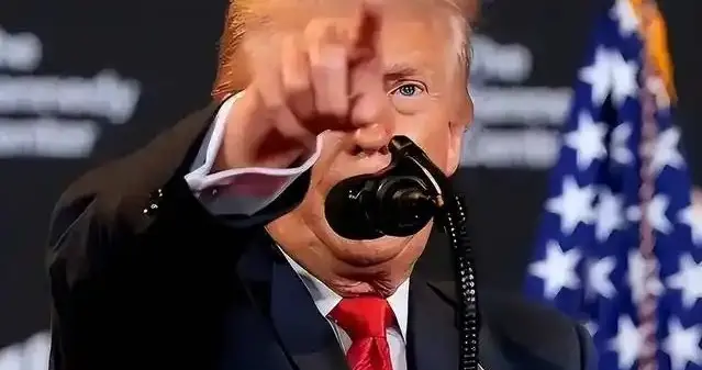 特朗普要退北约？"纸老虎"言论引爆全球，欧洲慌了！