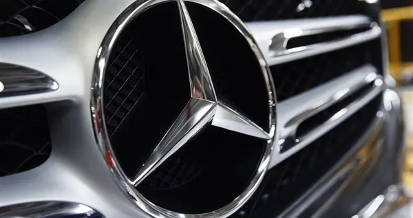 国人买豪车不再迷信BBA！奔驰2025年中国销量大跌19%