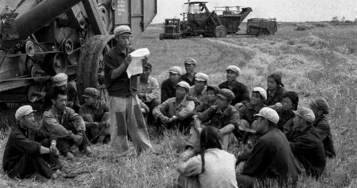 致敬消失的兵团：实拍70年代黑龙江建设兵团，30张老照片太震撼！