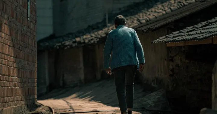 陪八旬母亲生活一年，让我体会到了什么叫“远了是孝，近了是灾”