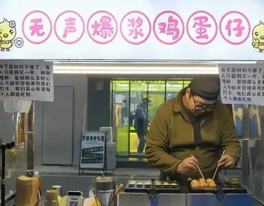 无声却有爱！听障夫妻经营小吃摊 为让女儿听到这个世界