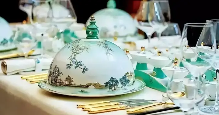 国庆迎嘉宾，中秋念故人