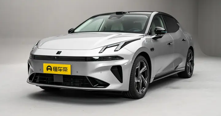 领克07EM-P对比比亚迪海豹07 DM-i，同为B级轿车，该如何选择？