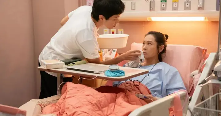 45岁刘若英意外怀孕：生育，是女性最大的一场勇气测试！