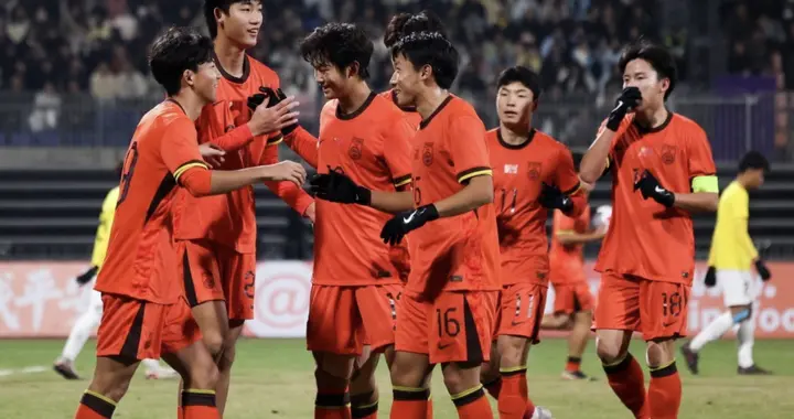 5-0！12-0！U17亚洲杯积分榜更新：16岁新星2场9球，国足重返榜首
