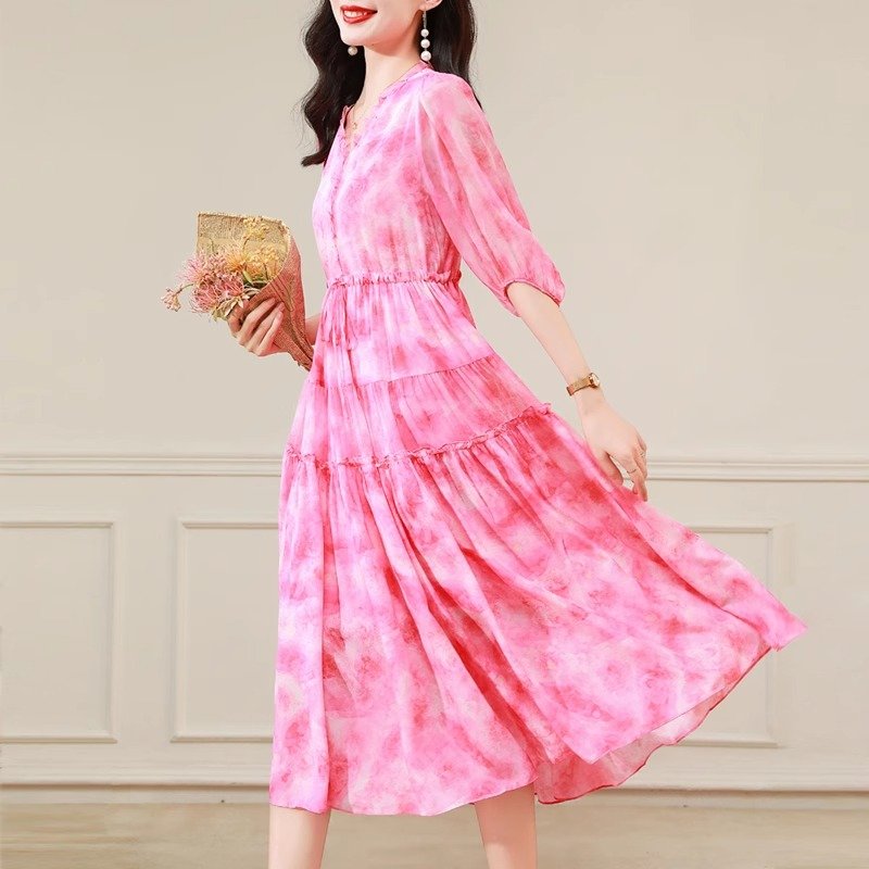 浪漫碎花真丝裙👗田园诗意，轻盈出行