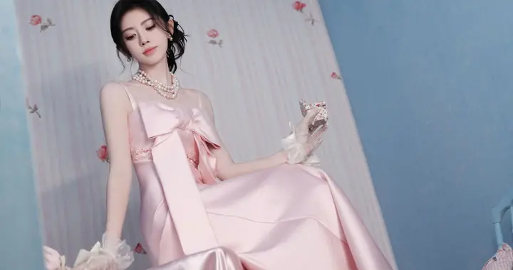鞠婧祎