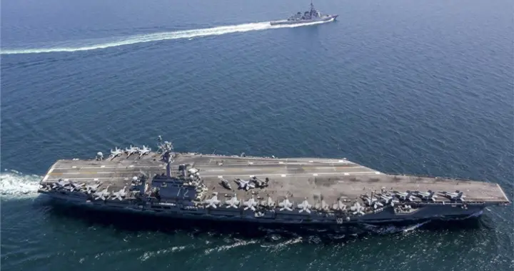 一个月通牒和双航母压境！美伊只剩两条路，开战美国也没必胜把握