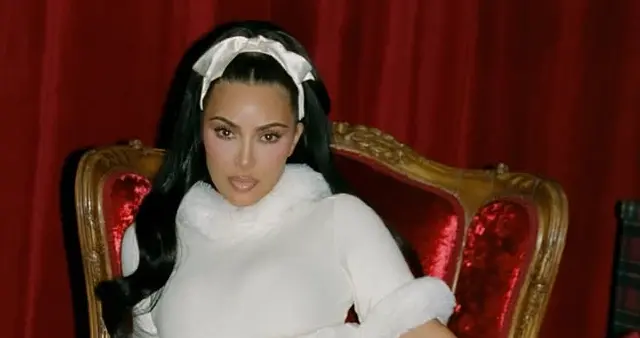 Kim这次造型妆造：不反感？从“辣眼”到“好评”，这次赢麻了！