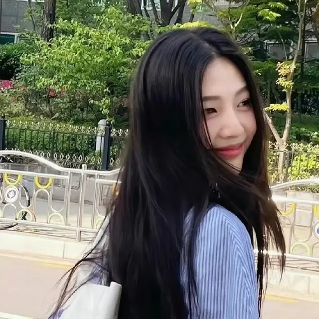 春天就是要多看一些果汁美女朴秀荣