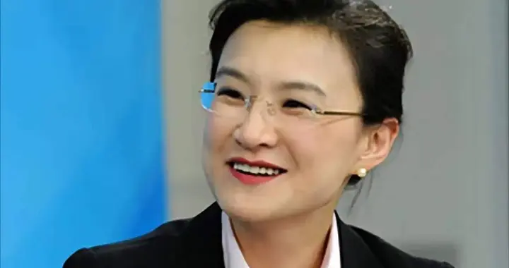 逼哭郎平，戳痛全红婵：被骂滚出主持界的董倩，背后靠山藏不住了
