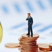 猫眼咖啡店：我去年就是吃了这个亏。后视镜