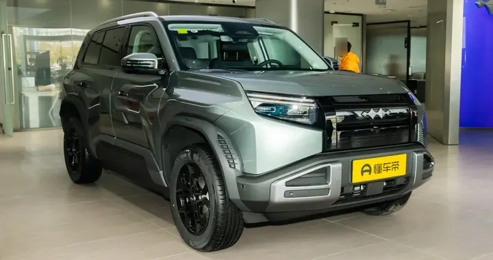 纯电SUV别乱选，先看看方程豹钛3，家用好开配置高，适合家用