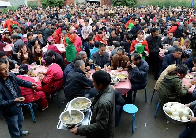 怪不得专家建议整顿、叫停农村大席，因为它有“四方面”需要改进