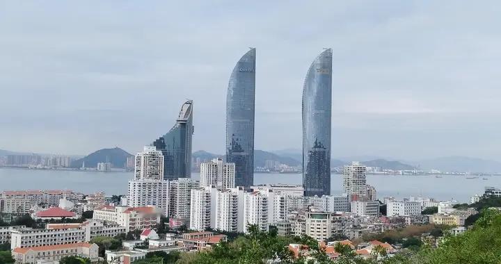 自驾中国地图第9天：厦门游玩真的不要再跟团了，一条海岸线全包