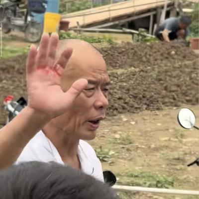 米小麦的捣蛋日常：老莫：五一都来，我还有