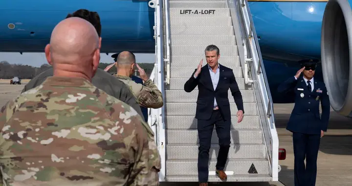 新年度美国国防部长视察美军造船厂，宣扬美国宏伟计划（组图）