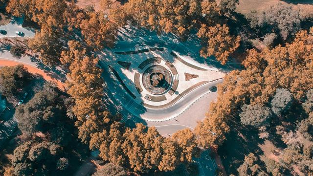 老左说出国：有个国家被戏称为欧洲最穷的发