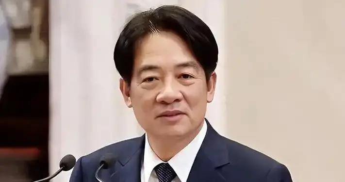 噩耗接连落地！民众抗议，32年元老退党划清界限，赖清德大祸临头