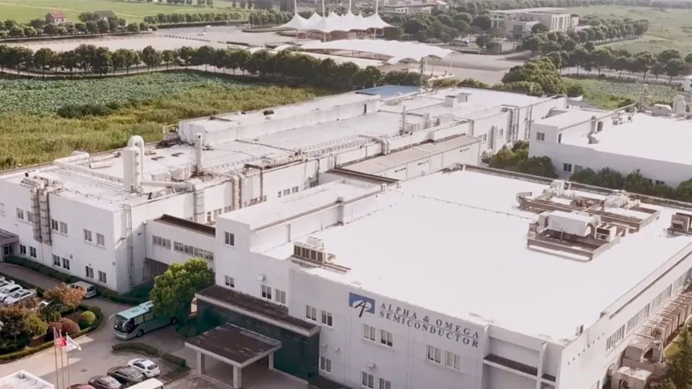 全球首条35微米晶圆封测产线落户上海 功率半导体迎技术突破