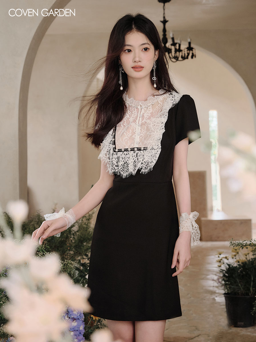 醋酸睫毛蕾丝连衣裙小黑裙短袖