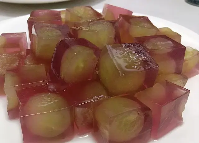 8月必吃“入秋第一果”，不是苹果桃！3元一斤，大补气血，显年轻