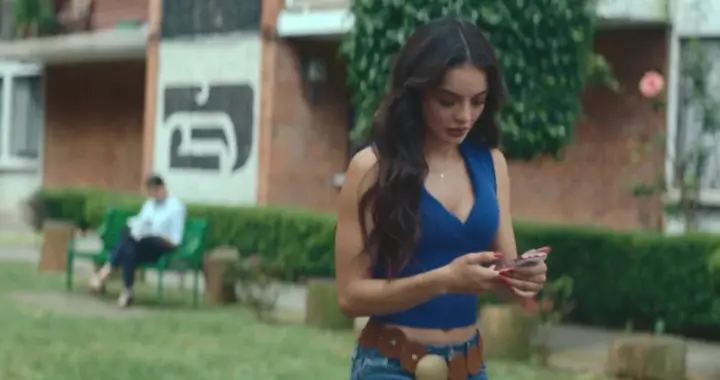 一口气看完，Netflix新剧太魔幻了