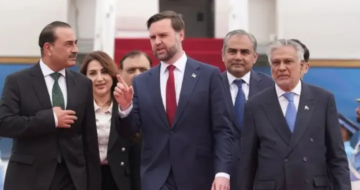 伊朗放出狠话！美国继续支持以色列，霍尔木兹海峡成谈判筹码