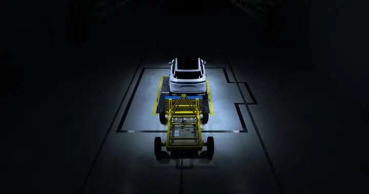 全球首次中型SUV 105km/h后碰挑战，四地五星，极氪7X安全全球称王