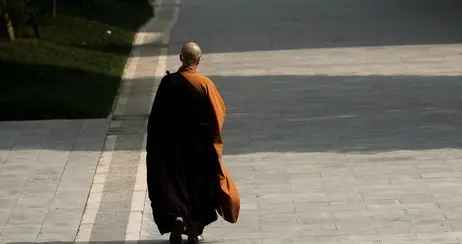 那年拉了一位尼姑，她送我的两句话，五年后全应验了